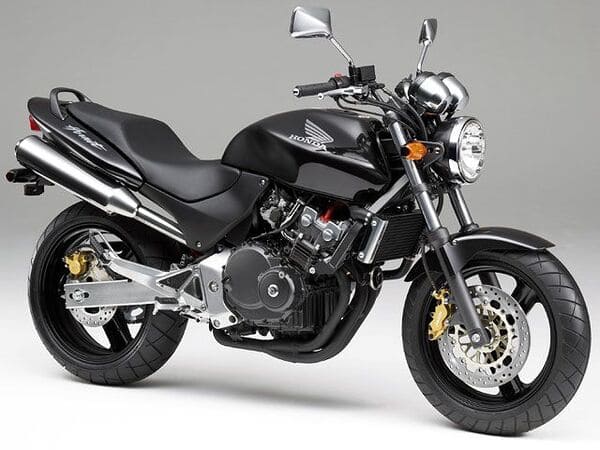 最新版 ネイキッドバイクのおすすめ32選 中型 大型一気に紹介 はじめてバイク